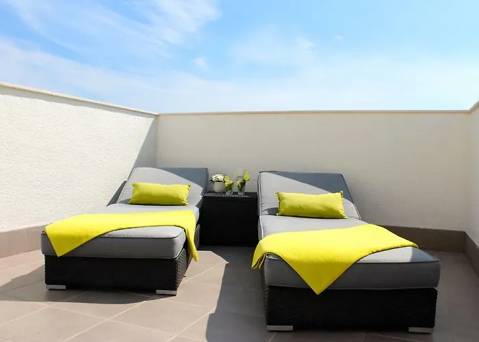 Penthouse Oasis *